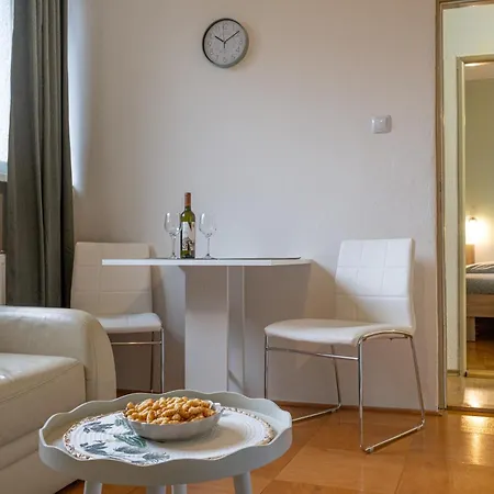 Grandma Marias Retreat Daire