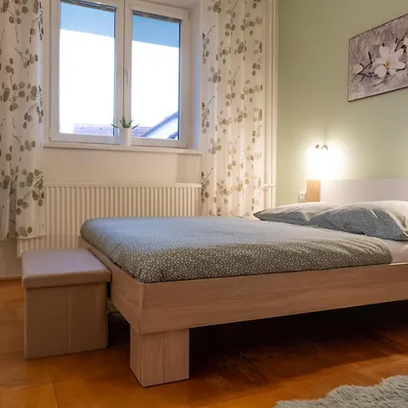 Grandma Marias Retreat Apartment Nova Lesna