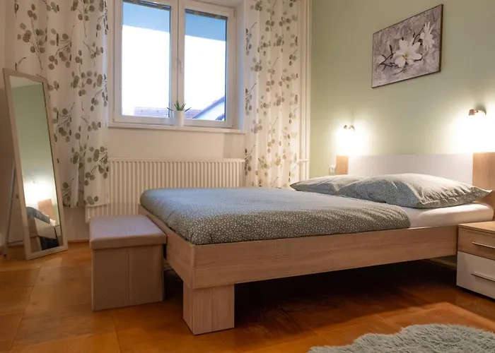 Grandma Marias Retreat Apartment Nová Lesná